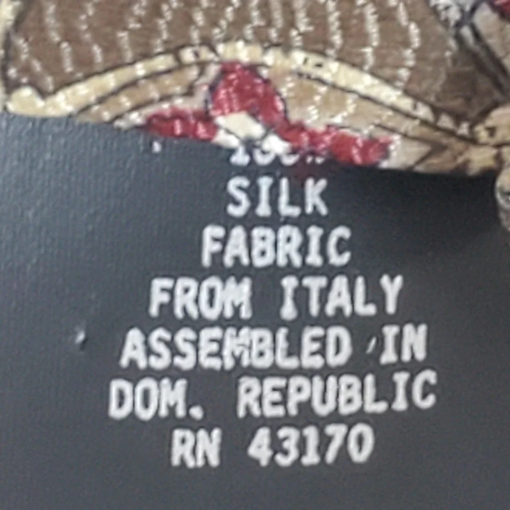 Geoffrey Beene Men's 100% Italian Silk Neck Tie Brown Red Blue 56